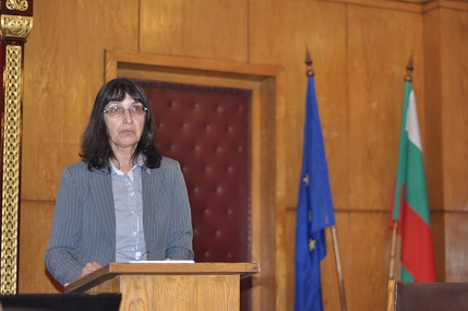 проф.дфн Анета Карагеоргиева първи пленарен доклад “За статуса на интроспекцията”